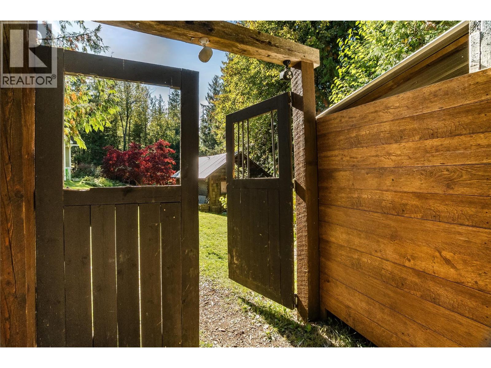 215 Rainbow Ridge Road - Image 87
