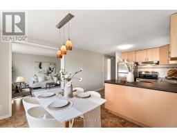 Foyer - 2179 Erinbrook Crescent, Ottawa, ON K1B4J7 Photo 13