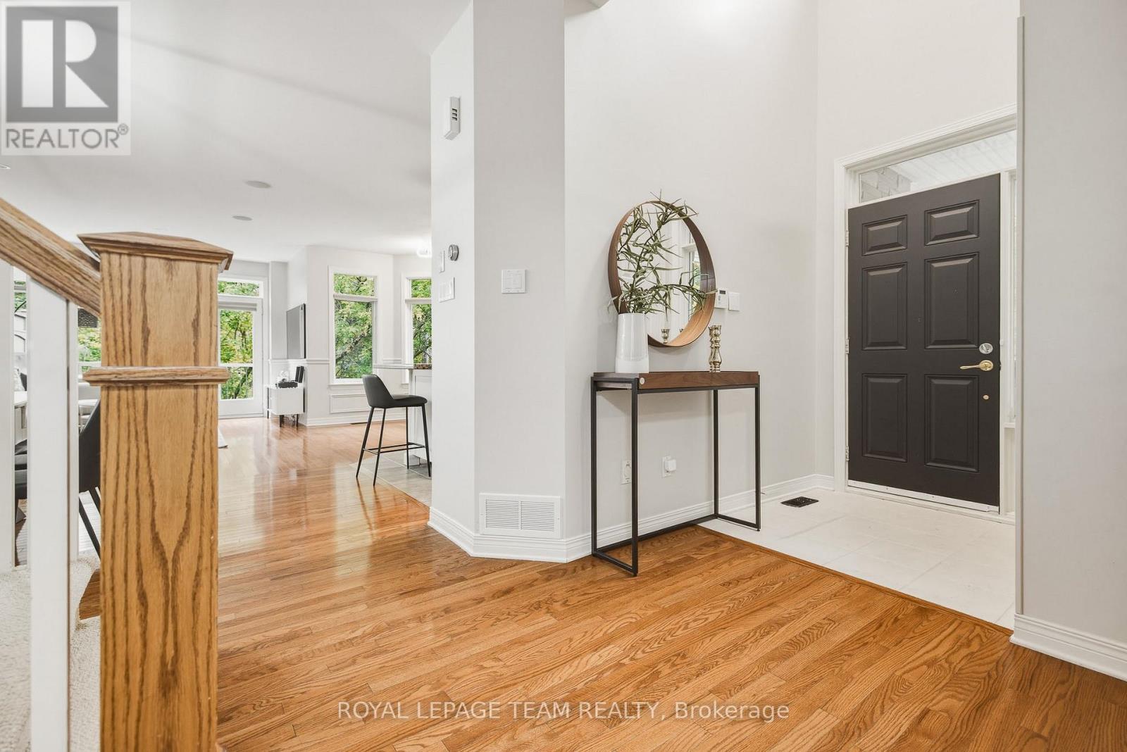 19 CREEKS END LANE, Ottawa — photo 6