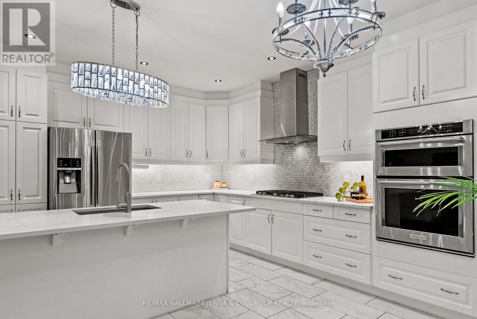 803 LOGPERCH CIRCLE - Image 14