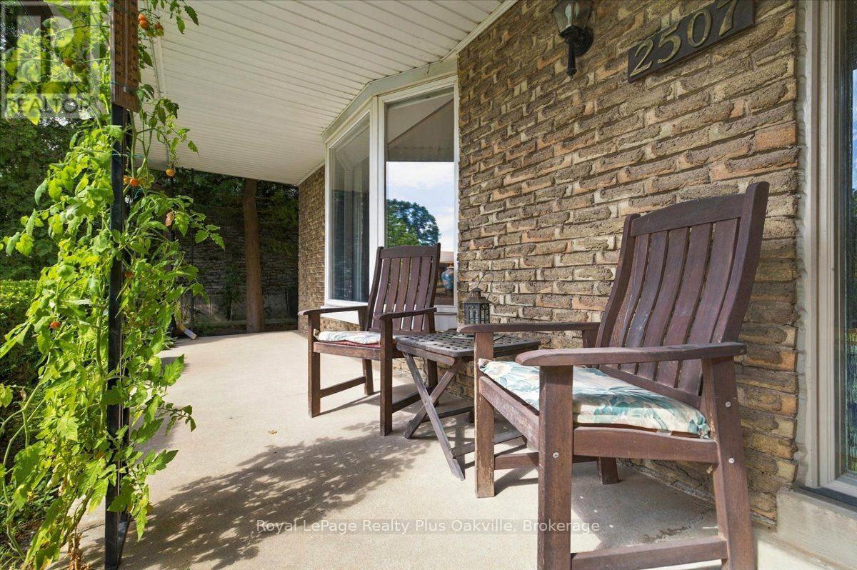 2507 WOBURN CRESCENT, Oakville (WO West) — photo 4