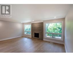 Bedroom 3 - 22 Heathview Avenue, Toronto, ON M2K2C1 Photo 9