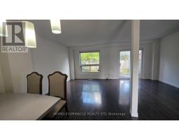 38 - 32 Mowat Boulevard, Kitchener, ON N2E1X4 Photo 21