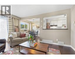 Eat in kitchen - 53 Bryna Avenue, Hamilton, ON L9A4W9 Photo 9