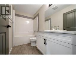 1370 Pacific Circle W - photo 21