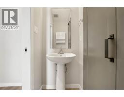 1370 Pacific Circle W - photo 5