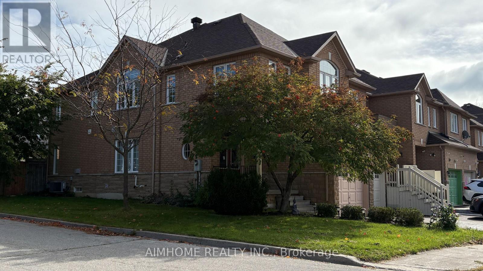 90 BRIARHALL CRESCENT, Markham (Berczy) — photo 2