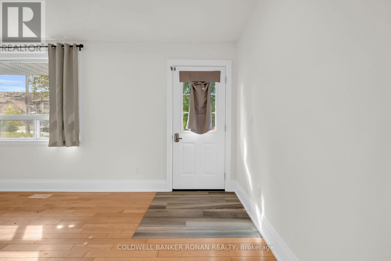 506 MAIN STREET, King (Schomberg) — photo 4