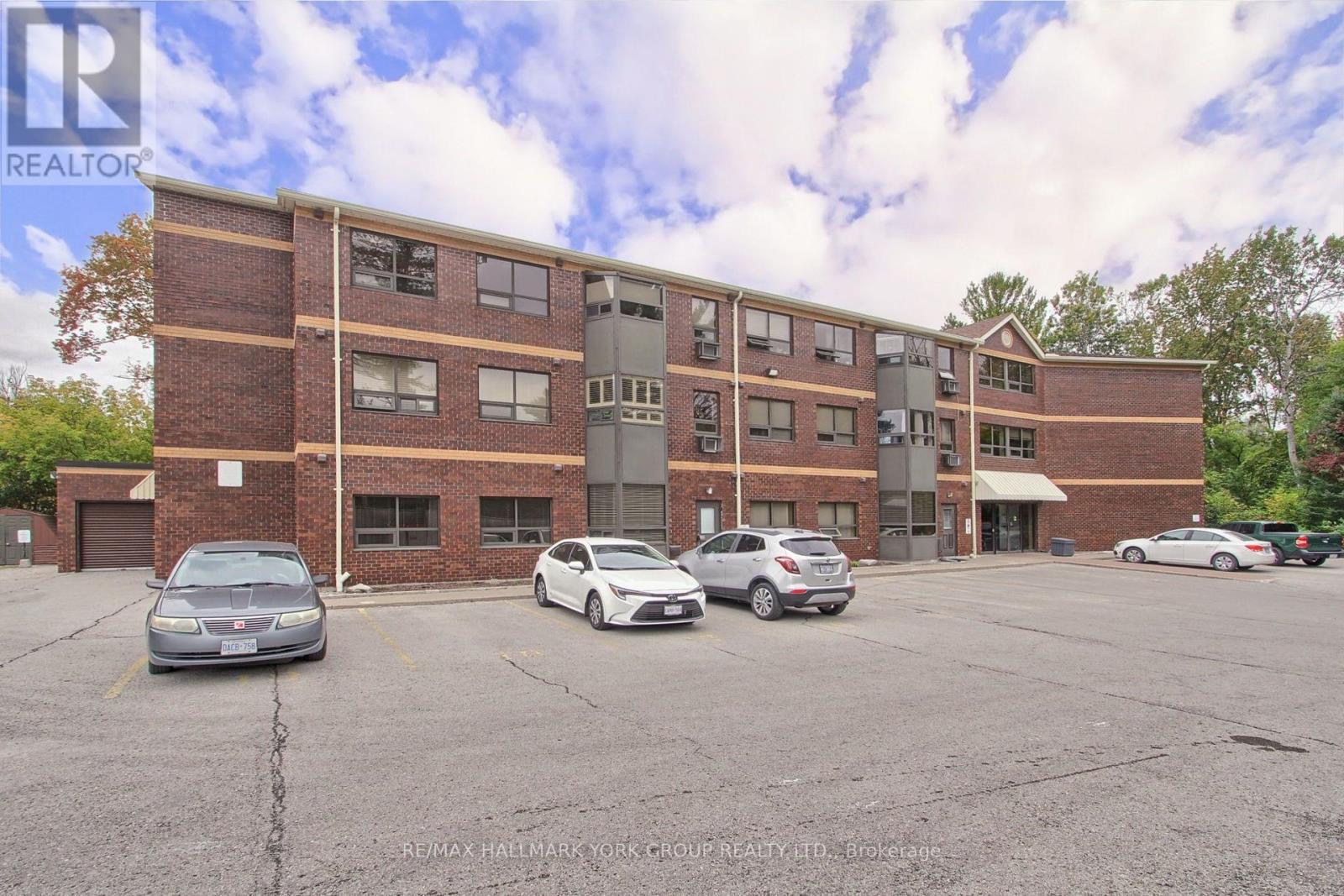 109 - 166 OLIVE STREET, East Gwillimbury (Holland Landing)