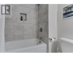 109 - 166 Olive Street, East Gwillimbury, ON L9N1M9 Photo 22