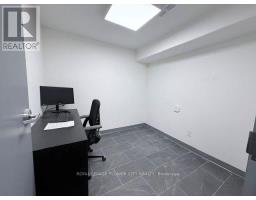 Upper - 43 Collier Street, Barrie, ON L4M1G5 Photo 6