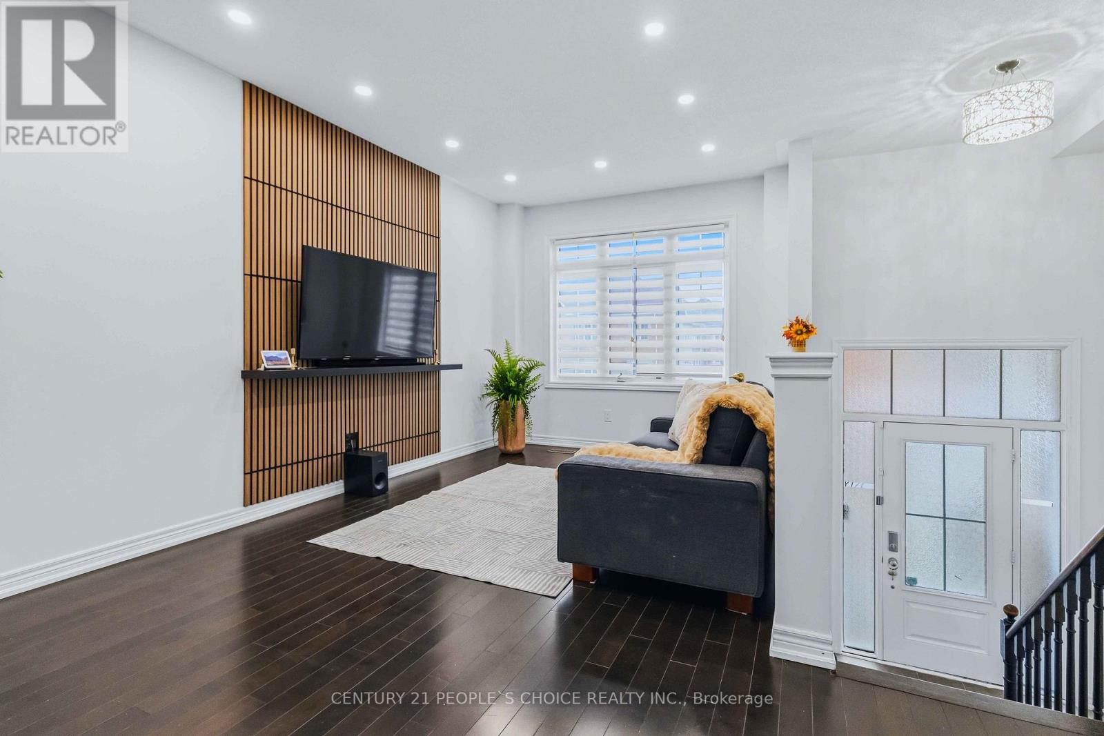 52 ALDERSGATE DRIVE - 5
