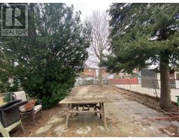 Room 2 - 344 Bartlett Avenue N, Toronto, ON M6H3G7 Photo 12