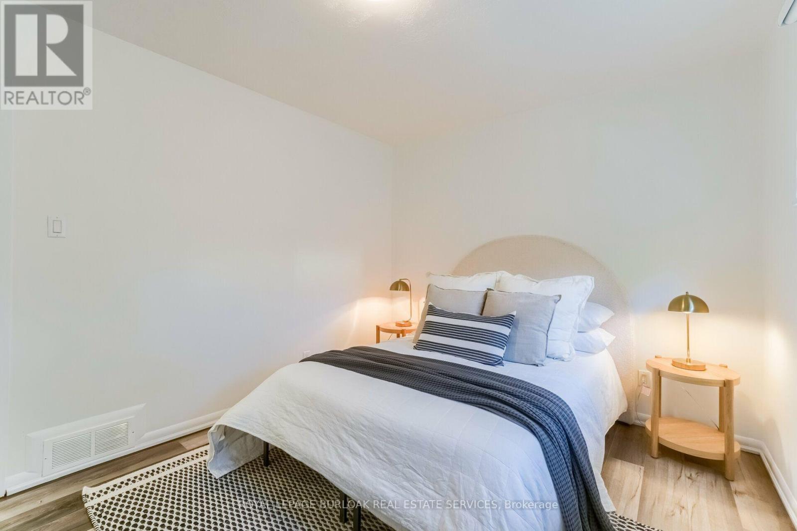 2121 BRIDGE ROAD, Oakville (WO West) — photo 12