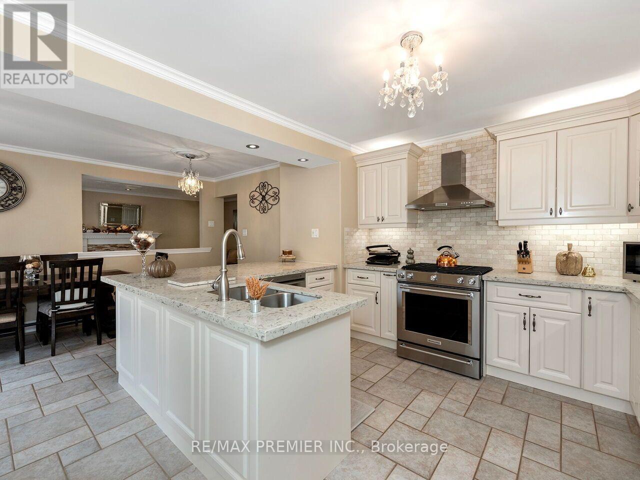 81 DE ROSE AVENUE - Image 17
