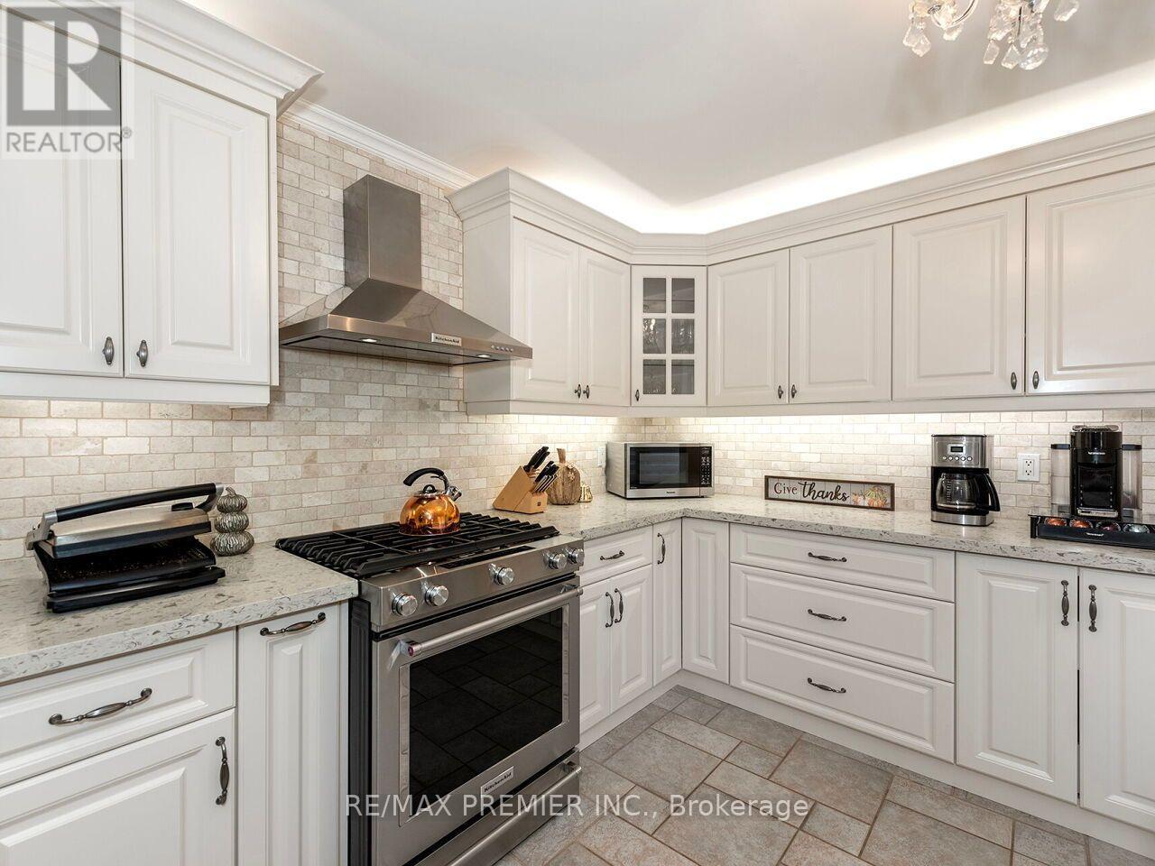 81 DE ROSE AVENUE - 20
