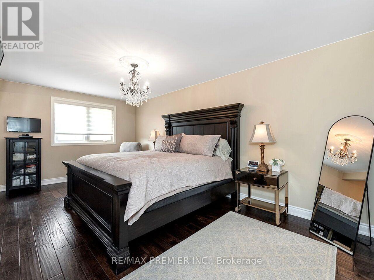 81 DE ROSE AVENUE - 24