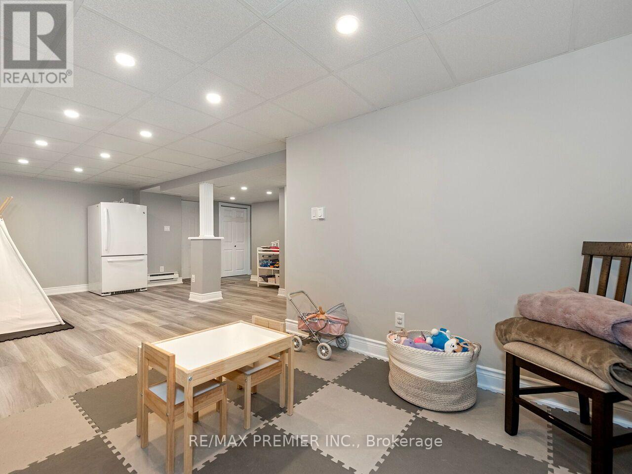 81 DE ROSE AVENUE - Image 43