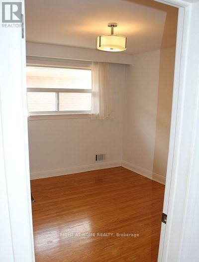 35 WARNICA AVENUE, Toronto (Islington-City Centre West) — photo 7