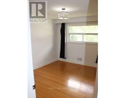 35 Warnica Avenue, Toronto, ON M8Z1Z5 Photo 10