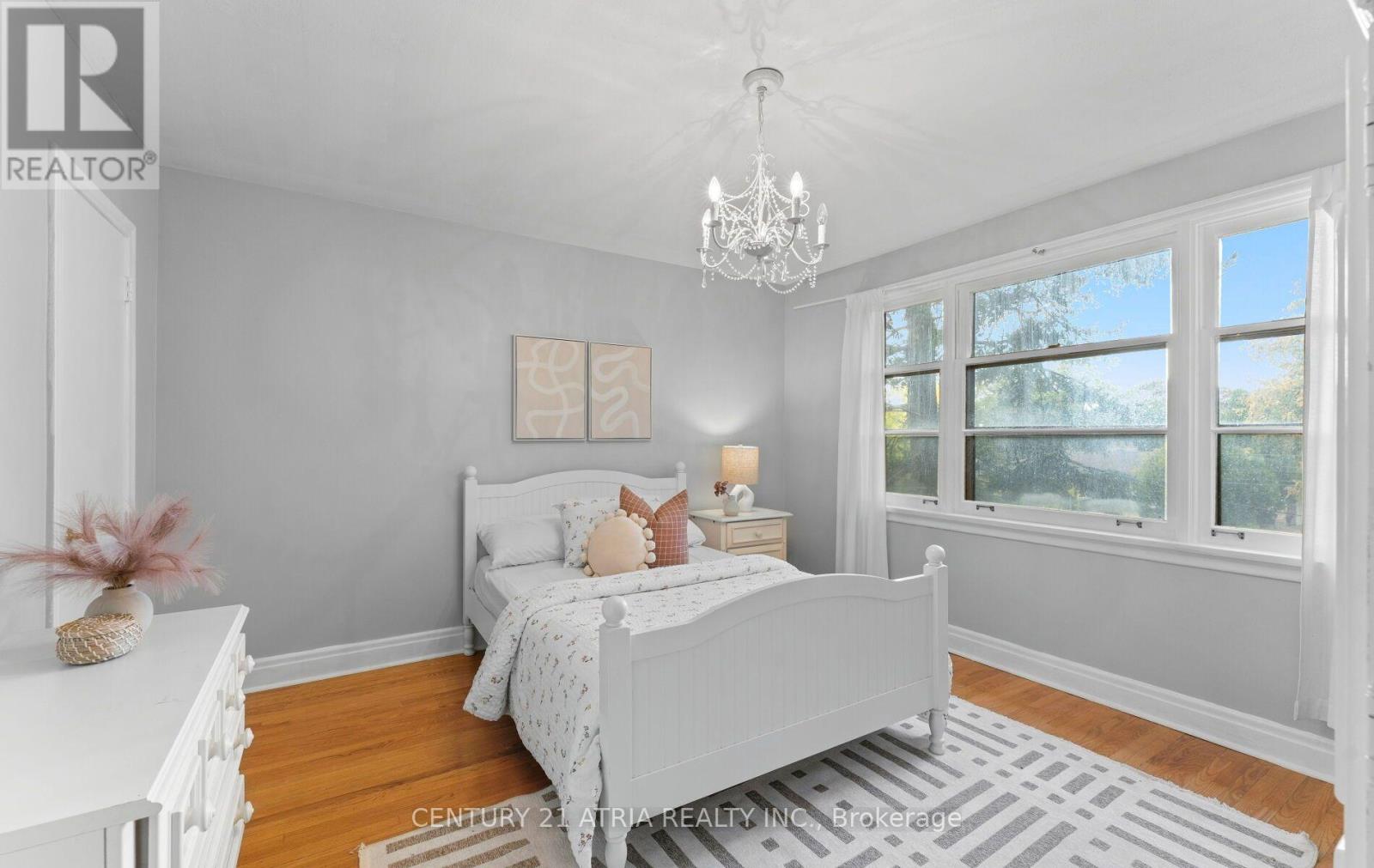 1617 ISLINGTON AVENUE - 36