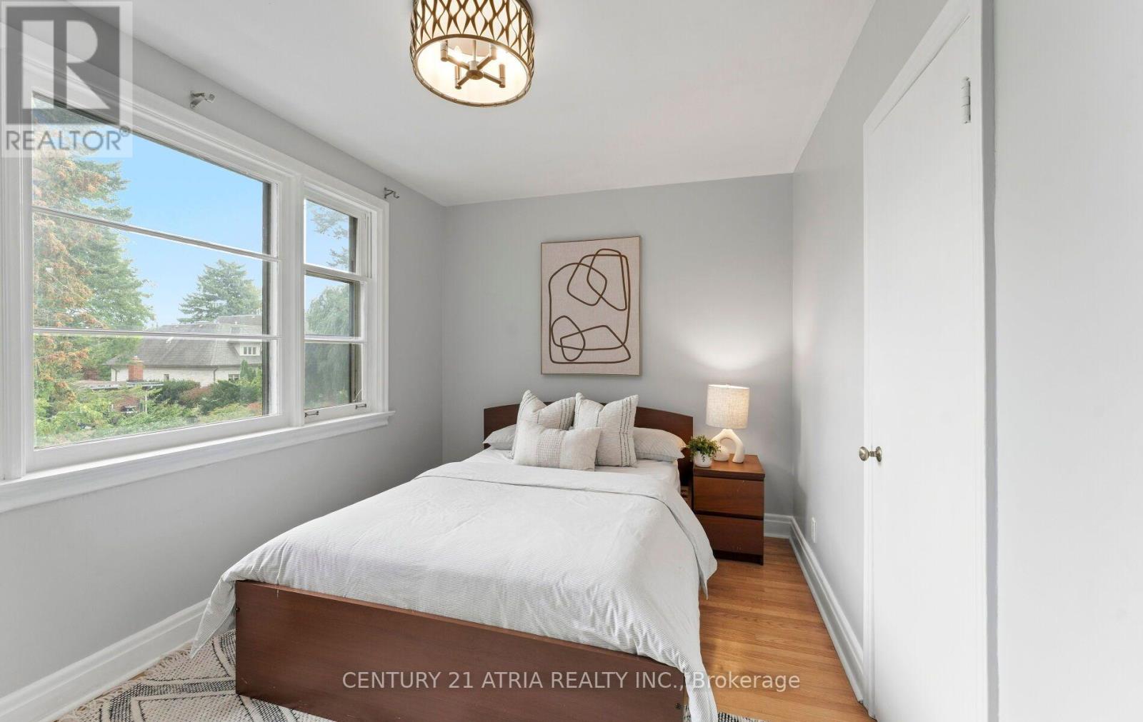 1617 ISLINGTON AVENUE - 38