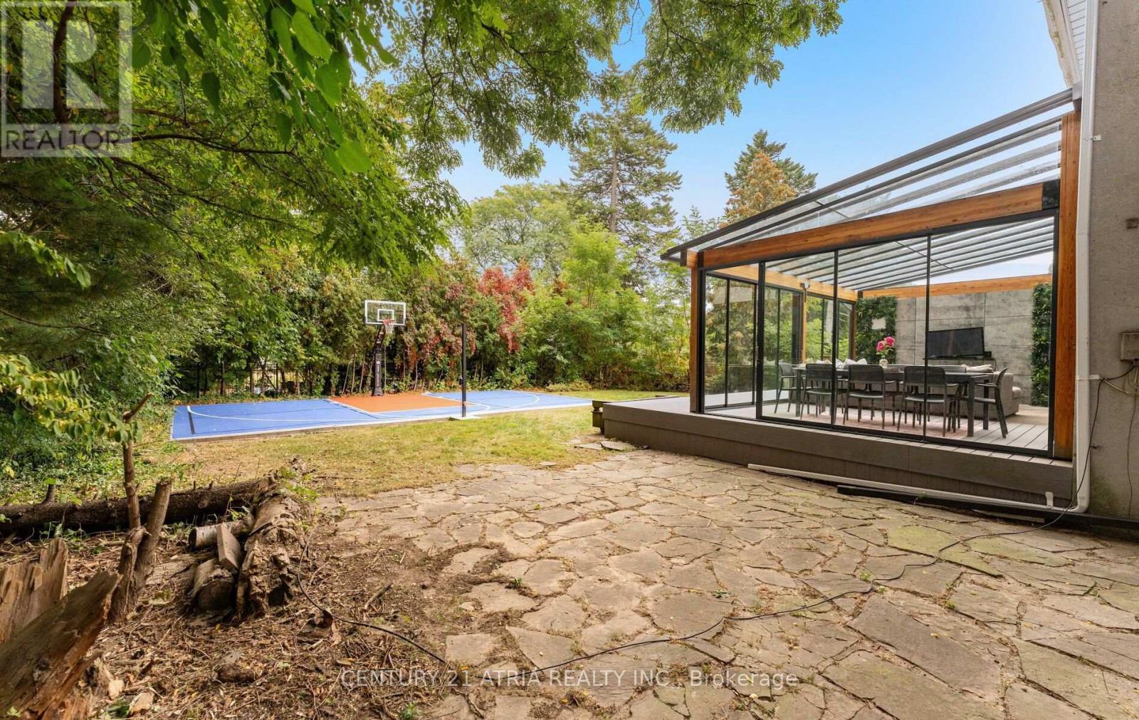 1617 ISLINGTON AVENUE - 44