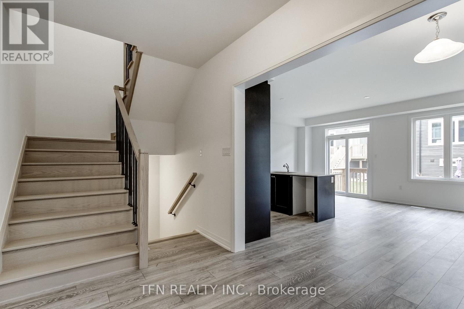 134 MCGILL AVENUE - 12