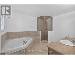 209 Woodspring Avenue, Newmarket, ON L3X3J4 Photo 29