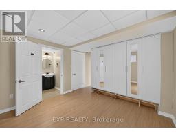 209 Woodspring Avenue, Newmarket, ON L3X3J4 Photo 45