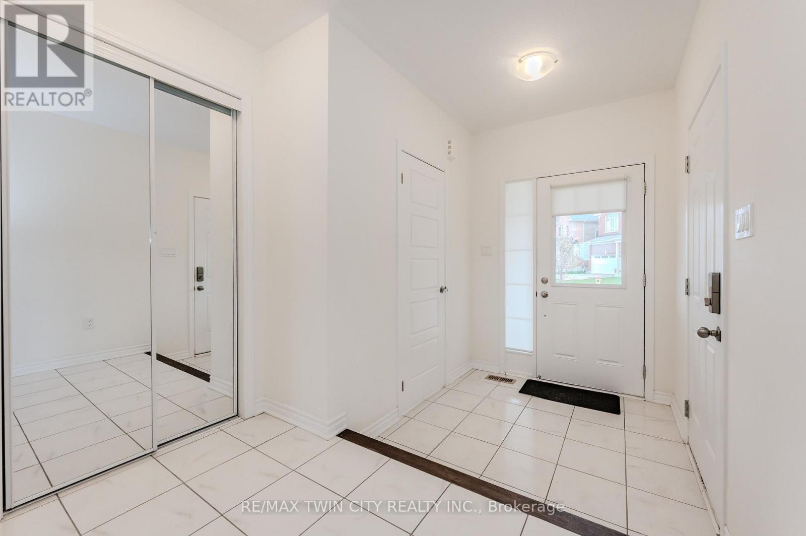 112 WATERMILL STREET, Kitchener — photo 7