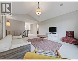 9318 14 Avenue SW - photo 25