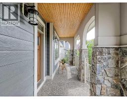 9318 14 Avenue SW - photo 42