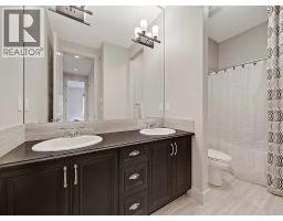 9318 14 Avenue SW - photo 33