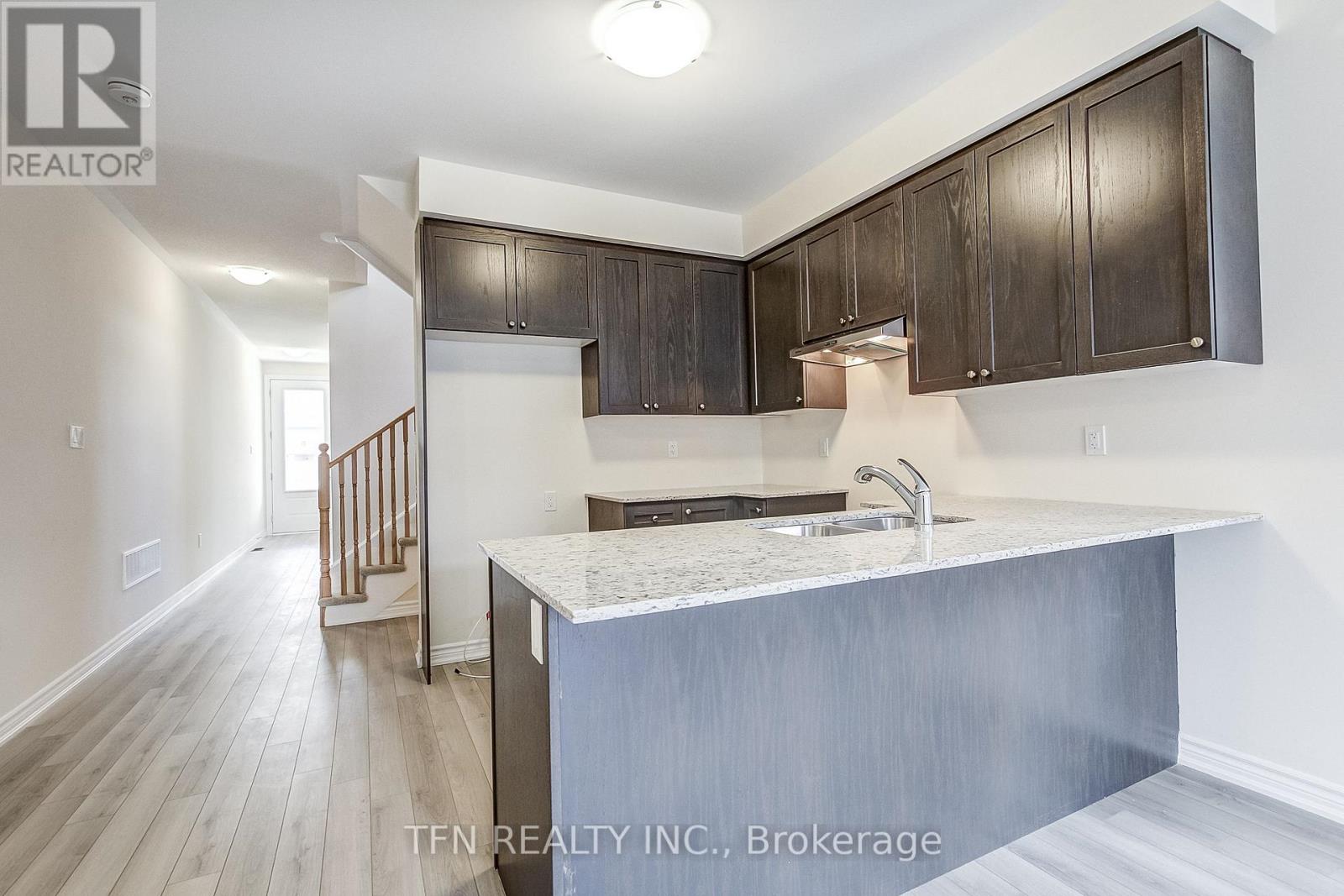 87 MCGILL AVENUE - 24