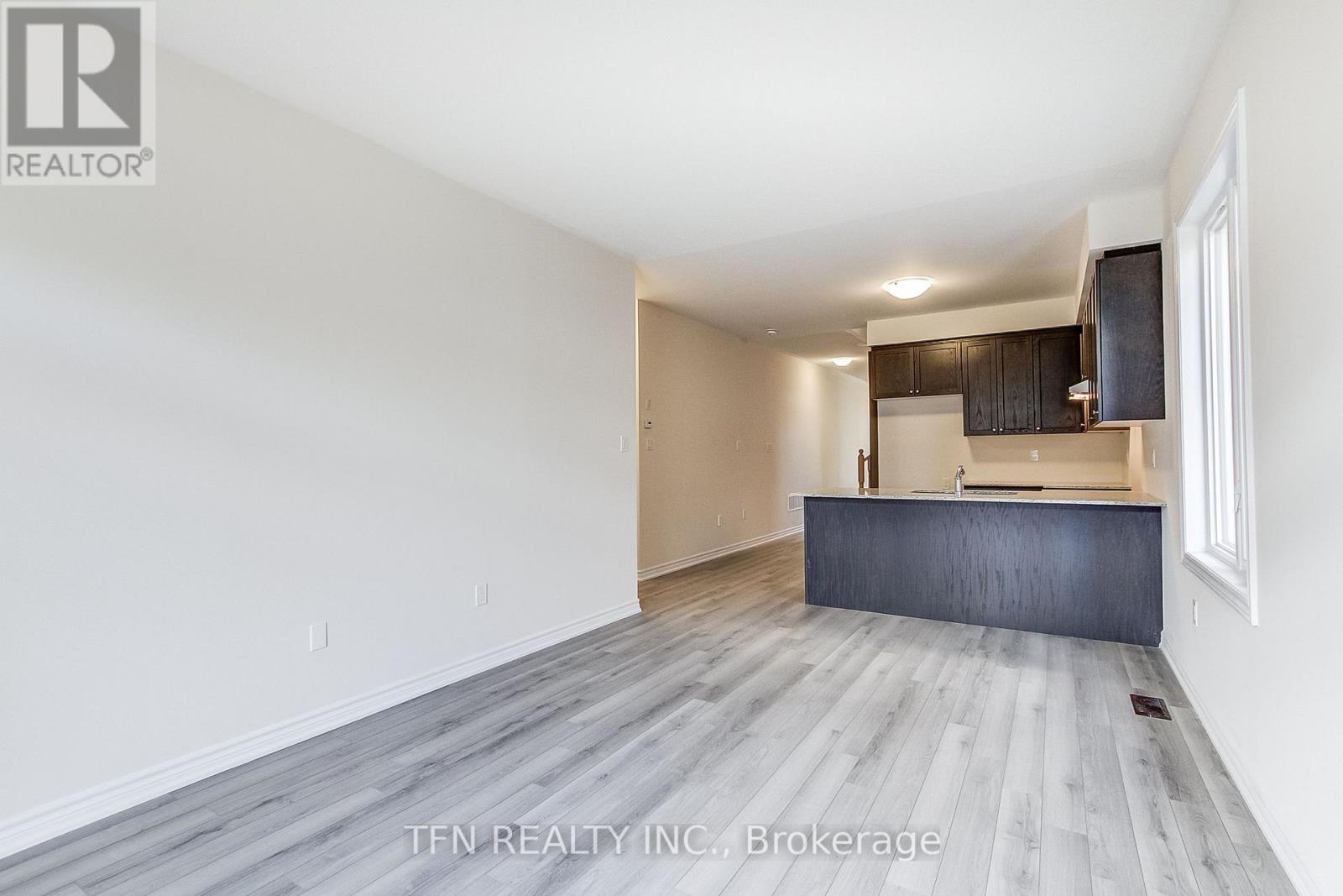 87 MCGILL AVENUE - 28