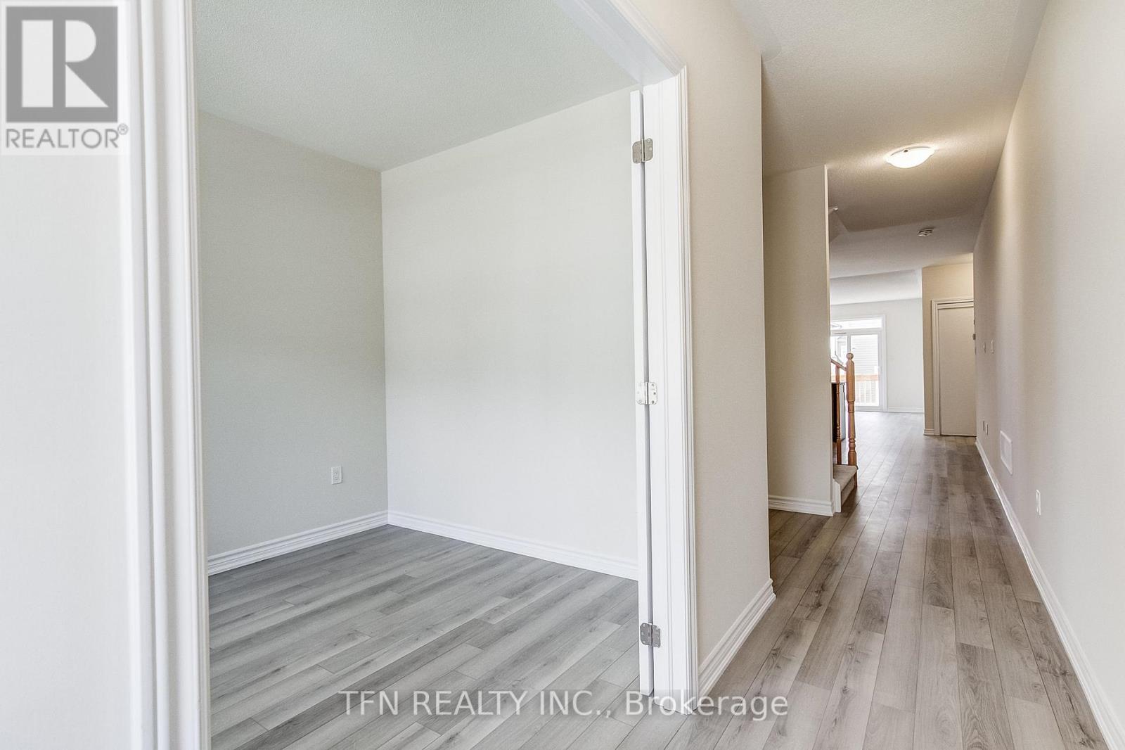87 MCGILL AVENUE - 13