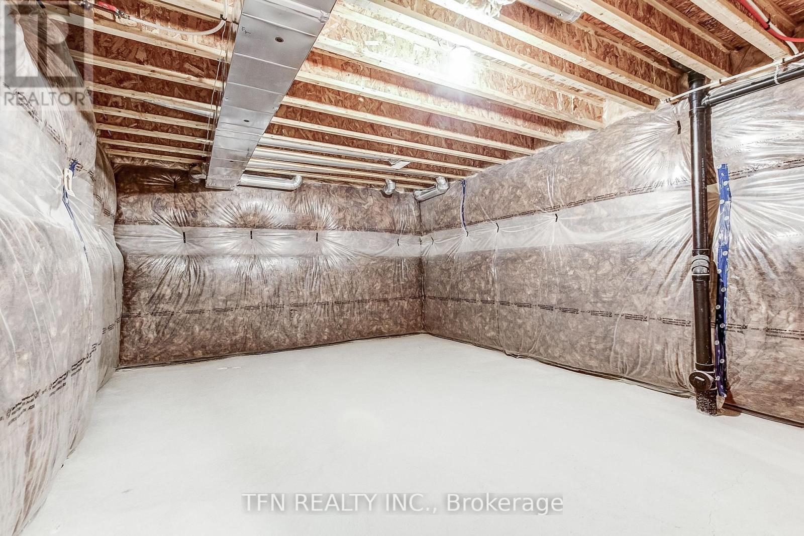 87 MCGILL AVENUE - 40