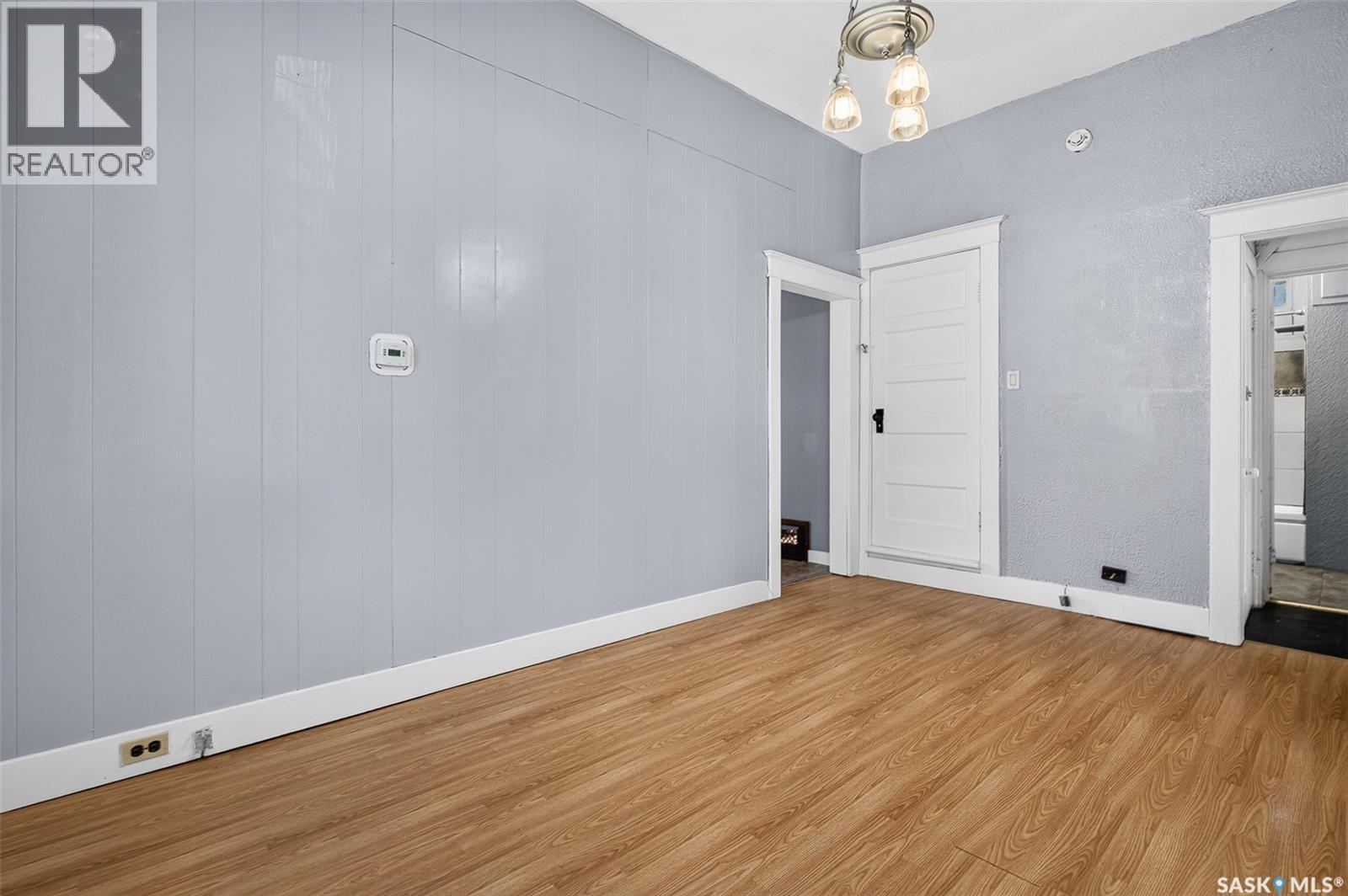 310 Coteau STREET W - 21