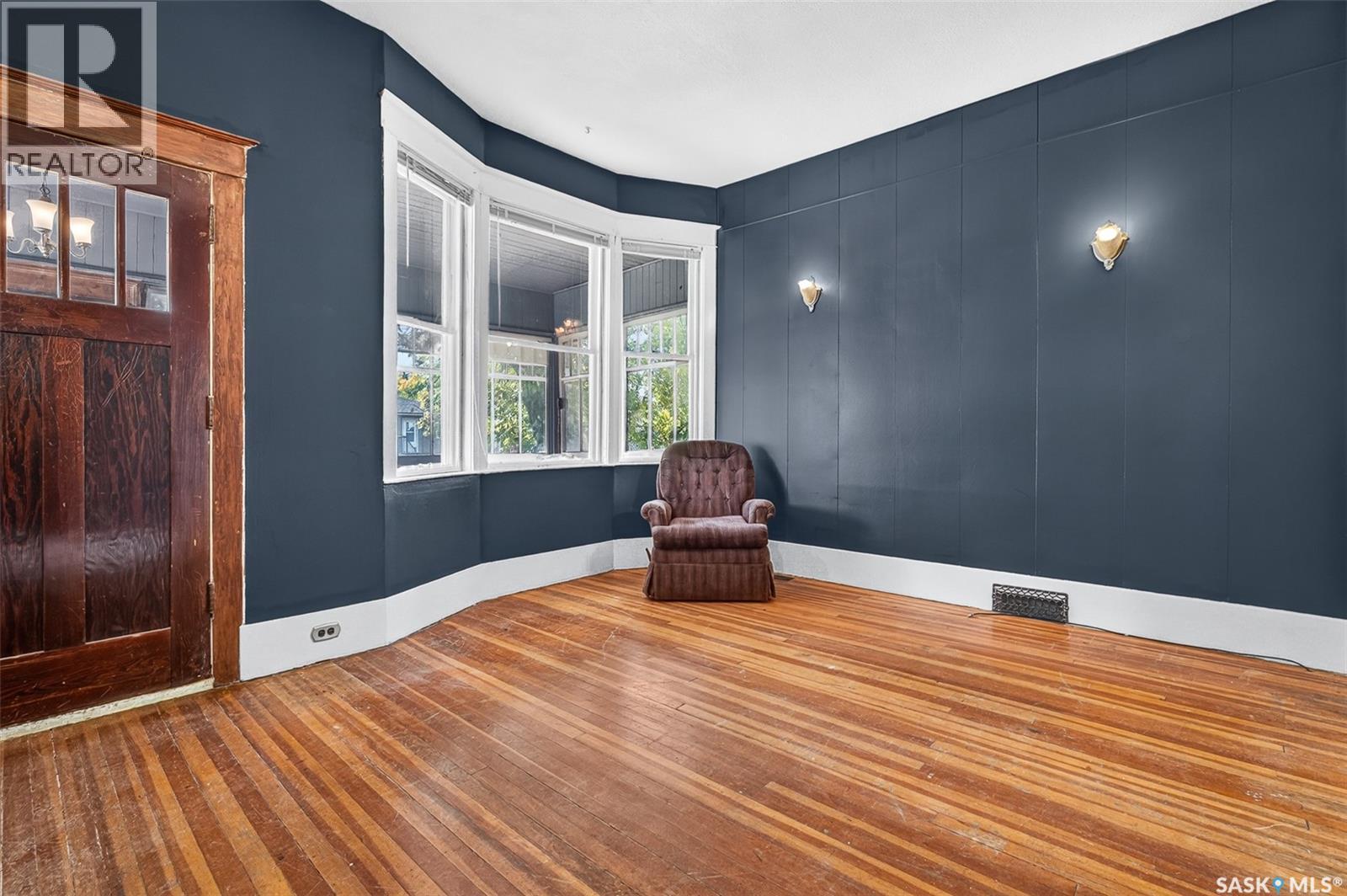 310 Coteau STREET W - 24