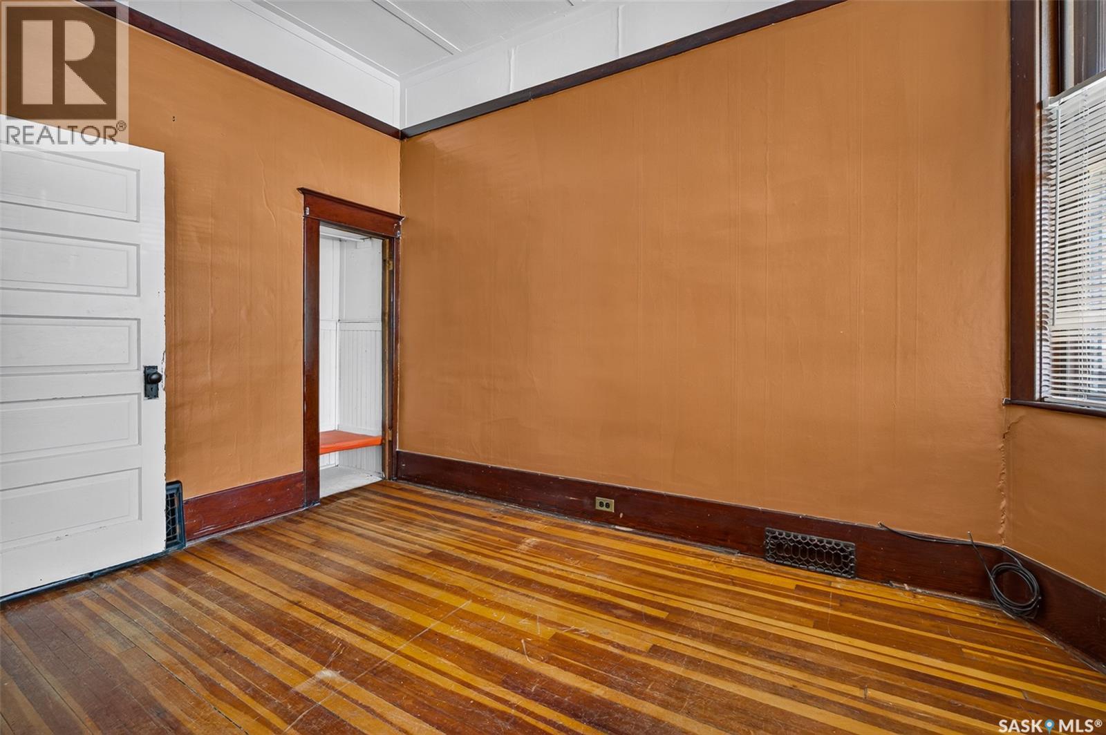310 Coteau STREET W - 28