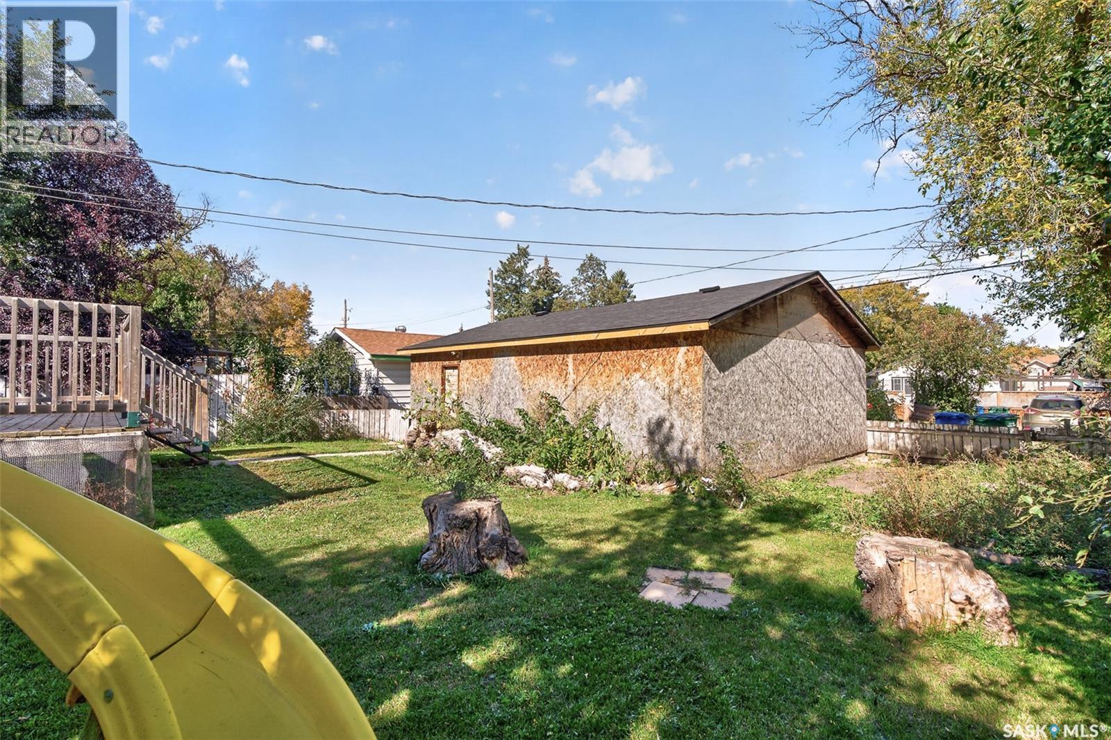 310 Coteau STREET W - 53