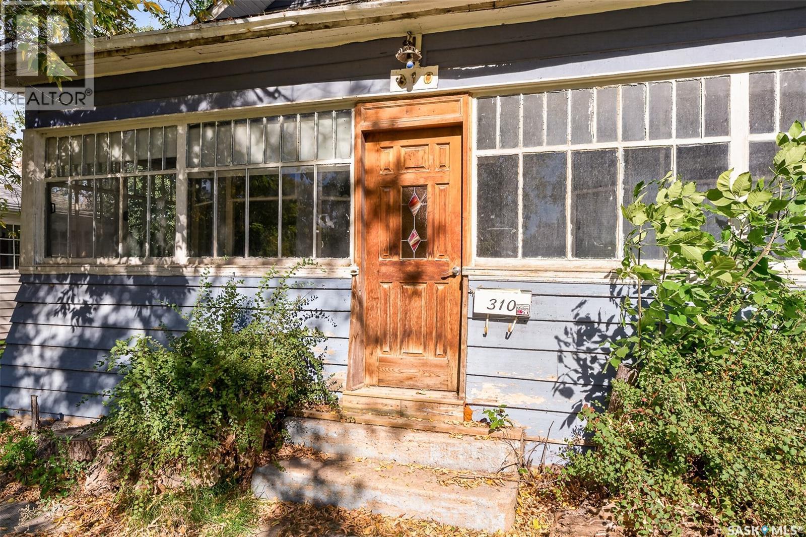 310 Coteau STREET W - 57