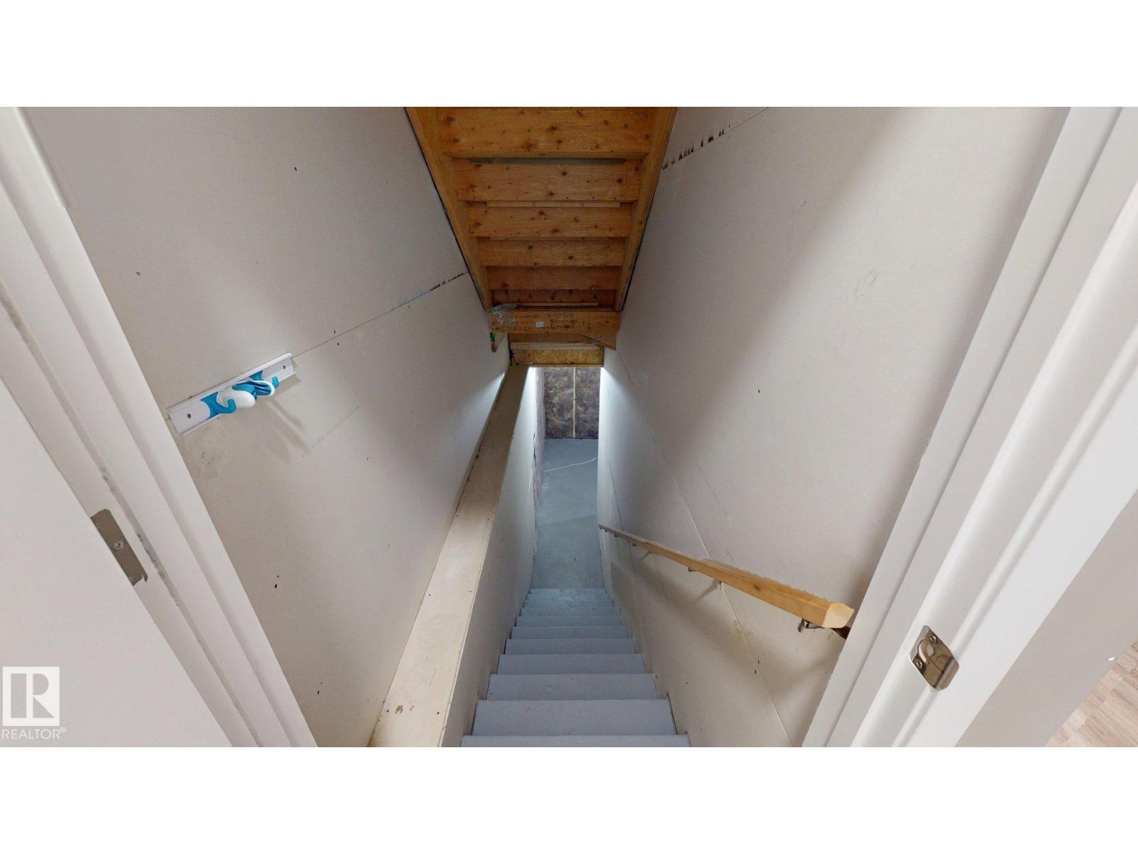 2319 82 ST SW - 26