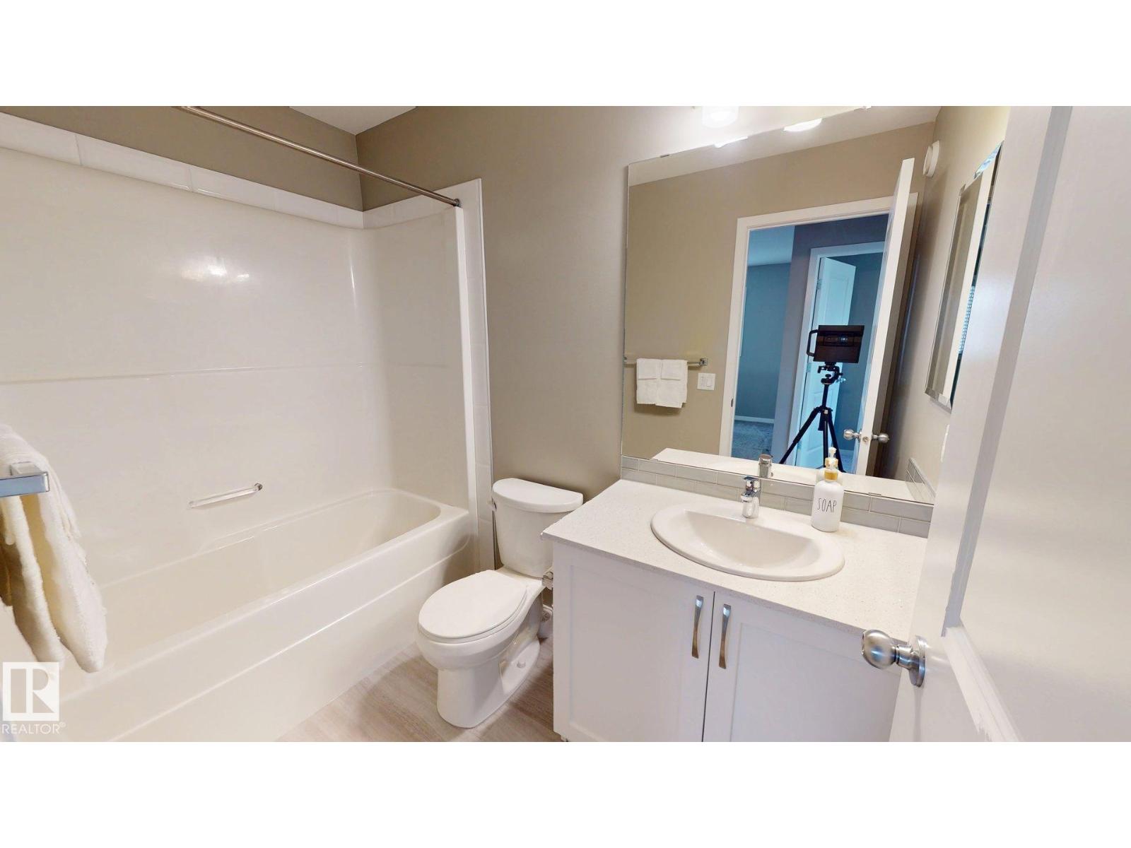 2319 82 ST SW - 23
