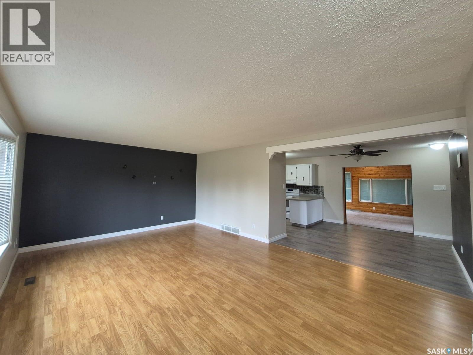 64 Clarewood CRESCENT - 13