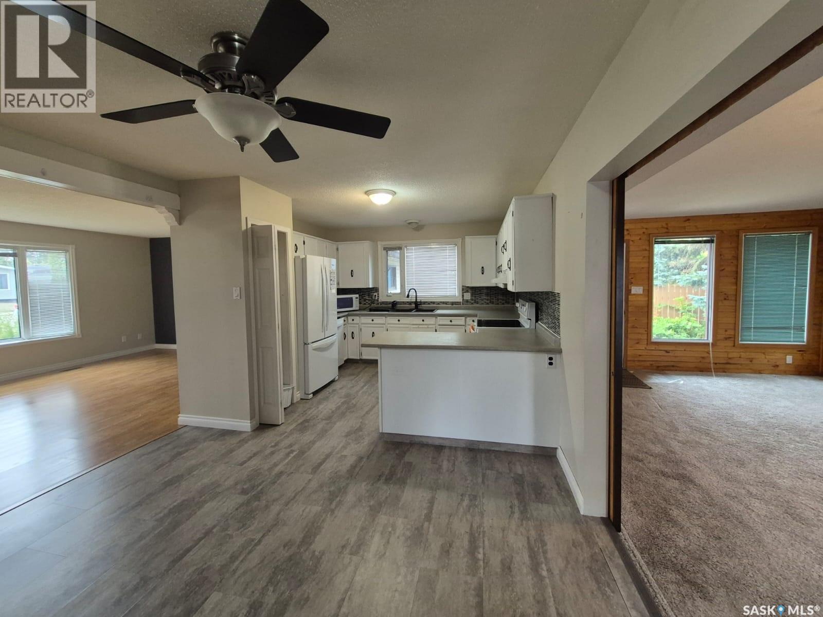 64 Clarewood CRESCENT - 11