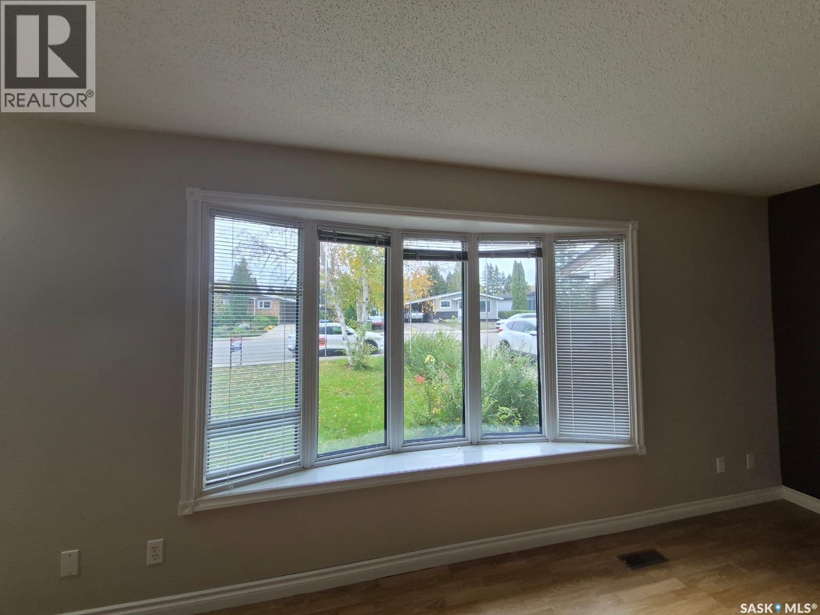 64 Clarewood CRESCENT - 14