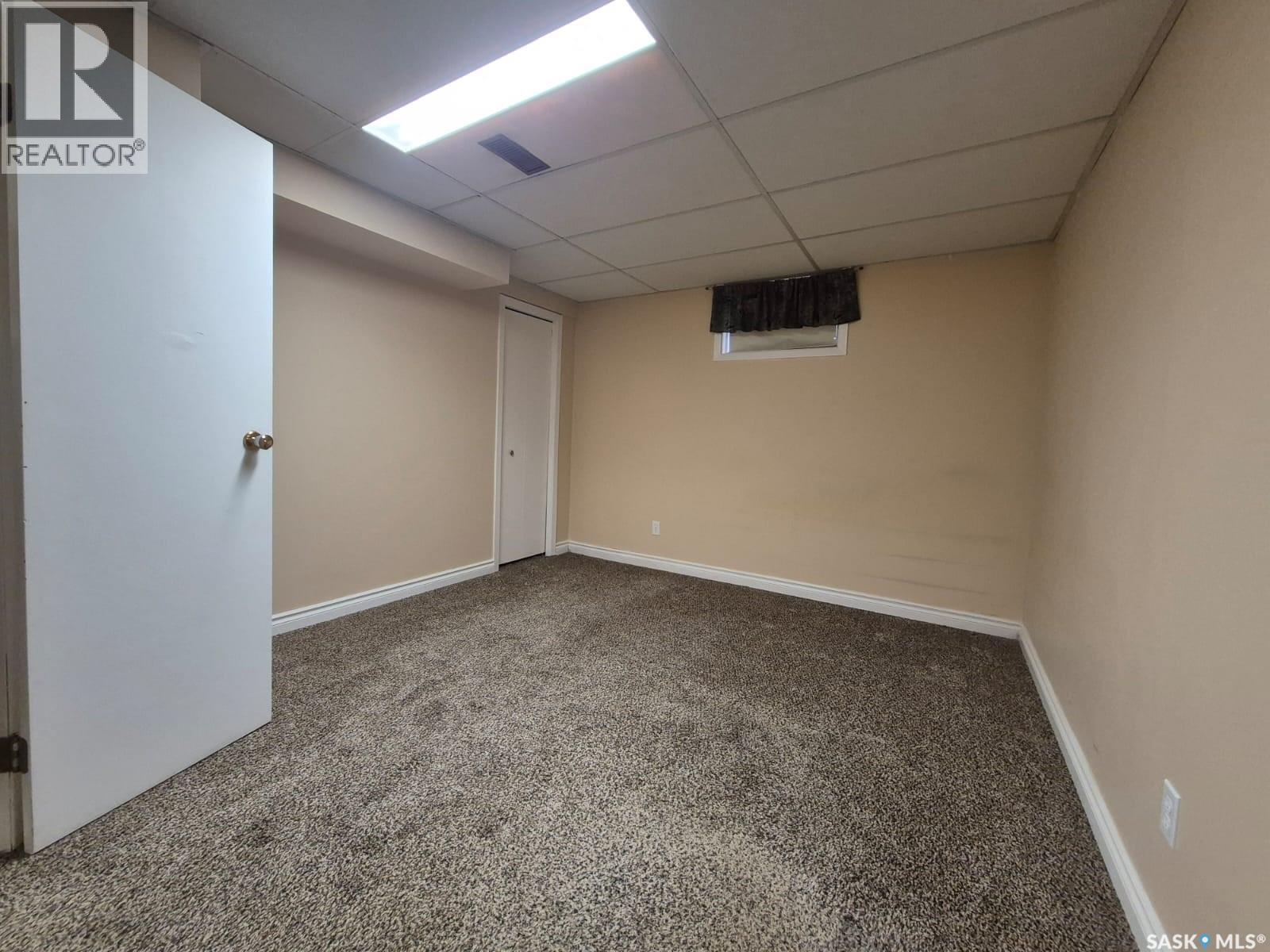 64 Clarewood CRESCENT - 26
