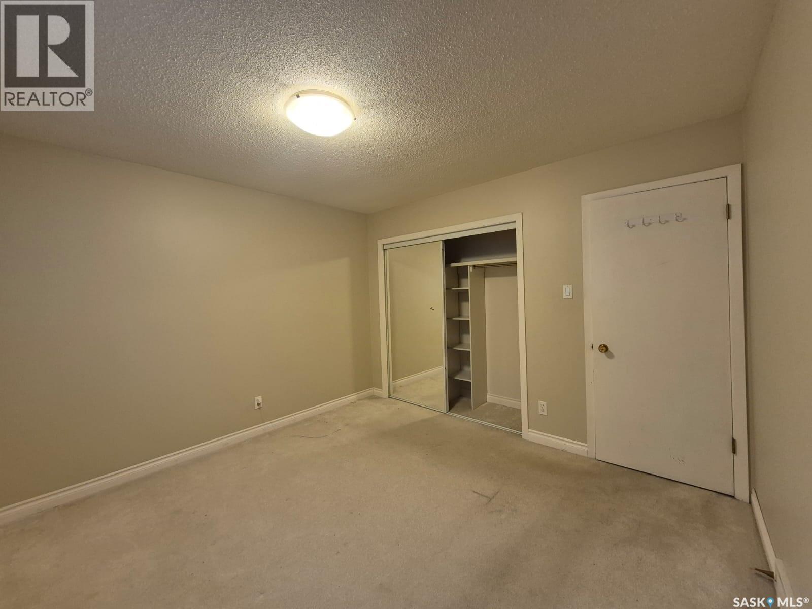 64 Clarewood CRESCENT - 16
